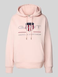 Kurtka z kapturem i wyhaftowanym logo model ‘ARCHIVE SHIELD’ od Gant Fuksjowy - 30