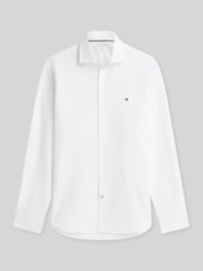 Regular Fit Businesshemd mit abgerundetem Saum von Tommy Hilfiger - 31