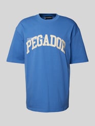 Oversized T-Shirt mit Label-Print Modell 'GILFORD' von Pegador Blau - 37