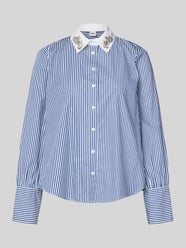 Overhemdblouse met knoopsluiting, model 'VICA' van Brax - 43