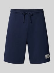 Straight Fit Shorts mit Logo-Stitching Modell 'Heritage' von GAP - 4