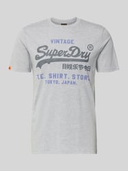 T-shirt w kroju relaxed fit z wyhaftowanym logo Model 'Heritage' od Superdry - 16