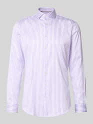 Koszula biznesowa o kroju slim fit z kołnierzykiem typu cutaway od Jake*s - 28