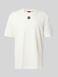 T-shirt o kroju regular fit z czystej bawełny model ‘DALILE’ od HUGO - 36