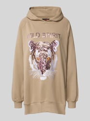 Oversized Hoodie aus reiner Baumwolle mit Motiv-Print von miss goodlife Beige - 25