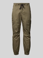 Spodnie cargo o kroju tapered fit z tunelem model ‘PALAL’ od AlphaTauri Zielony - 9