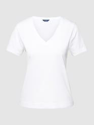 T-shirt z dekoltem w serek model ‘Basic’ od Gant Biały - 11