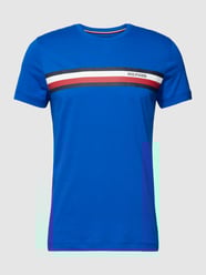 Slim Fit T-Shirt mit Label-Print von Tommy Hilfiger Blau - 37