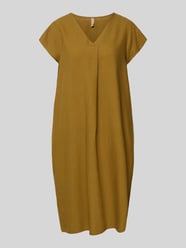 Knielanges Leinenkleid mit V-Ausschnitt Modell 'Ina' von Soyaconcept - 6