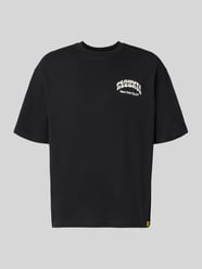 T-shirt o kroju regular fit z czystej bawełny model 'PEANUTS' od ONLY & SONS - 45