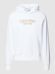 Bluza z kapturem i nadrukiem z logo model ‘NEW YORK’ od CK Calvin Klein Biały - 24