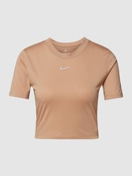 Cropped T-Shirt mit Label-Stitching von Nike Pink - 28