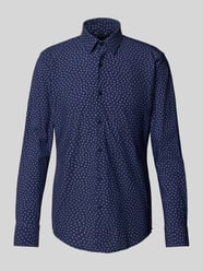 Slim fit zakelijk overhemd met elastisch performancemateriaal, model 'HANK' van BOSS - 21