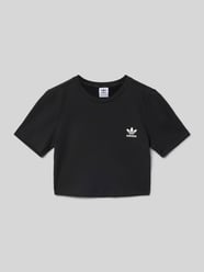 Cropped T-Shirt mit Label-Stitching von adidas Originals Schwarz - 5