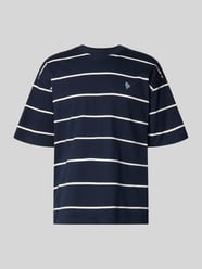 T-shirt z okrągłym dekoltem i wyhaftowanym logo od REVIEW - 30