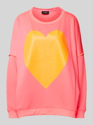 Sweatshirt met motiefprint, model 'Big Heart' van miss goodlife Fuchsia - 26
