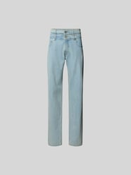 Regular Fit Jeans mit Label-Detail von VTMNTS - 9