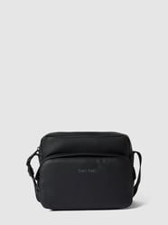 Umhängetasche mit Label-Applikation Modell 'MUST PIQUE' von CK Calvin Klein Schwarz - 21