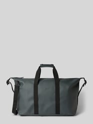 Weekender mit Label-Prägung Modell 'Hilo' von Rains - 35