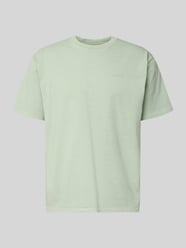 t-shirt o kroju regular fit z czystej bawełny od Levi's® - 37