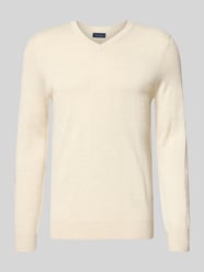 Strickpullover aus Merino-Mix mit V-Ausschnitt von Christian Berg Men - 38