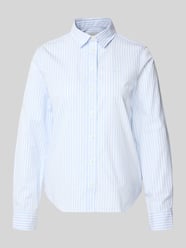 Bluzka o kroju regular fit z wzorem w paski i wyhaftowanym logo od GANT - 25