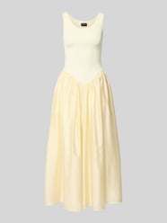 Abendkleid mit Rundhalsausschnitt Modell 'LORIE' von Bardot - 11