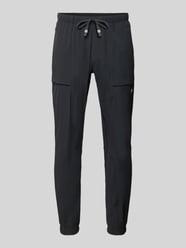 Slim Fit Sweatpants mit Logo-Print von Fabletics - 46