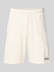 Regular Fit Sweatshorts mit Label-Stitching von REVIEW - 12