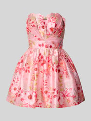 Cocktailkleid mit Herz-Ausschnitt von Lace & Beads - 6