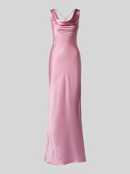 Sukienka wieczorowa z tylnym wiązaniem od LUXUAR FASHION Fuksjowy - 4