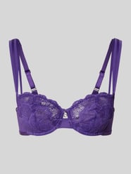 Balconettebeha met kant, model 'Palina Moonlight Kiss' van Triumph - 35