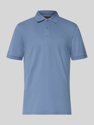 Koszulka polo o kroju regular fit z przeszyciami od Christian Berg Men - 18