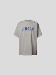 T-Shirt mit Statement-Print von VETEMENTS Grau - 18