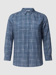 Bluzka koszulowa PLUS SIZE ze wzorem w kratkę od Tom Tailor Plus Niebieski - 28