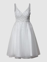 Brautkleid mit Zierperlen, Ziersteinen und Pailletten von Unique Weiß - 22