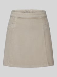 Mini-Rock mit sichtbarem Rückenreißverschluss von VERO MODA Beige - 9