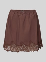 Spódnica mini z koronką model 'LANI' od Topshop - 38