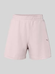 Loose Fit Sweatshorts aus Baumwoll-Mix Modell 'ESS ELEVATED' von PUMA Pink - 16