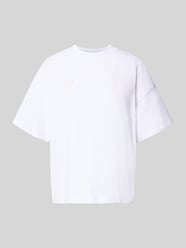 Oversize’owy T-shirt z nadrukiem motywu i logo Model 'NIVELLES' od PEGADOR - 3