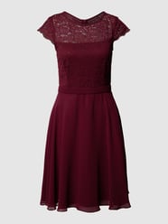 Cocktailkleid mit floralen Stickereien von V.M. Rot - 44