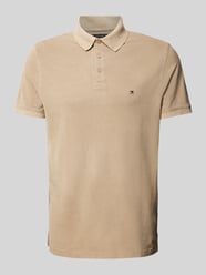 Regular Fit Poloshirt mit Polokragen von Tommy Hilfiger Beige - 27