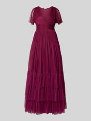 Sukienka wieczorowa z głębokim dekoltem w serek od Lace & Beads - 46