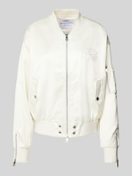 Bomberjacke mit Label-Stitching von Original Bombers Beige - 41