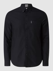 Koszula casualowa o kroju regular fit z bawełny ekologicznej  od Ben Sherman Czarny - 41