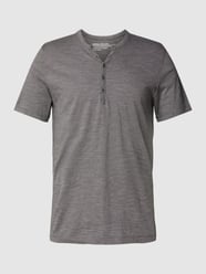 Regular Fit T-Shirt aus Baumwolle mit kurzer Knopfleiste von MCNEAL Grau - 21