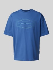 T-Shirt mit Label-Stitching Modell 'BERRY' von No Bystanders Blau - 8