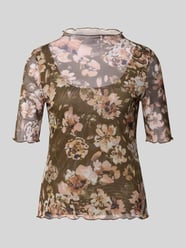 T-shirt o kroju slim fit ze stójką i zrolowanym brzegiem od Zero - 18