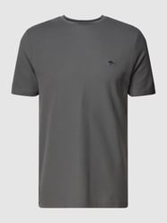T-shirt z wyhaftowanym logo od Fynch-Hatton Szary - 31