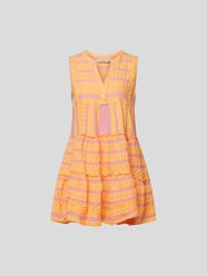 Minikleid mit grafischem Muster von Devotion Rosa - 13